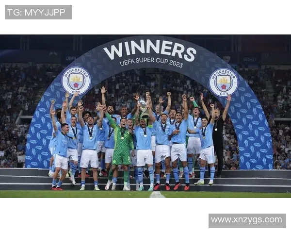 曼城与曼联激战正酣比分揭晓引发球迷热议与期待