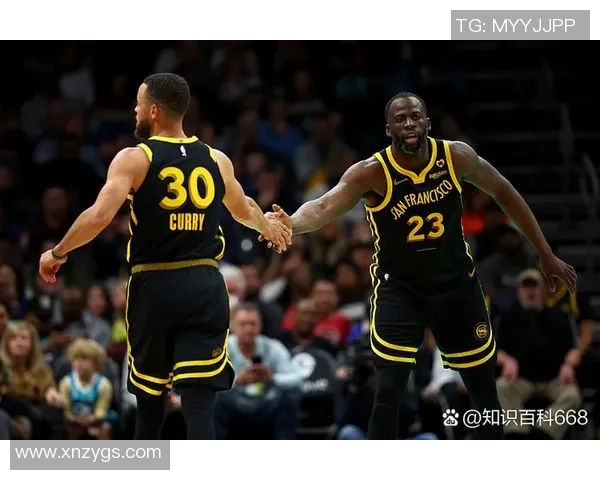 火箭队与黄蜂队激战正酣视频直播带你感受篮球魅力与精彩瞬间