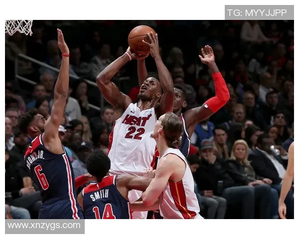 吉米巴特勒带领热火队再创辉煌展现领袖风范与不屈精神 吉米巴特勒带领热火队再创辉煌展现领袖风范与不屈精神