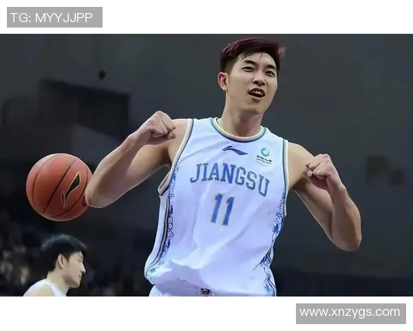 吴冠希:从篮球场上的拼搏到生活中的坚持,见证成长与梦想的旅程 吴冠希:从篮球场上的拼搏到生活中的坚持,见证成长与梦想的旅程