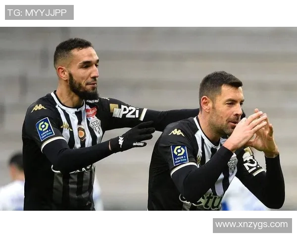 巴黎与昂热激战正酣精彩比赛直播全程回顾与分析