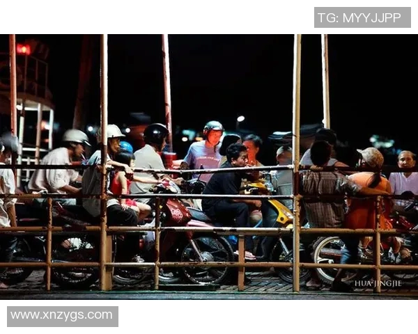 探索芹苴与胡志明市的文化差异与经济发展潜力之比较分析