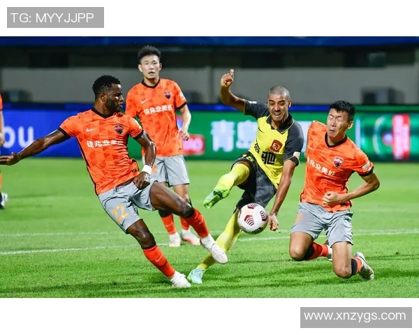 深圳足球队的团队协作探讨：凝聚力与战术配合的成功之道